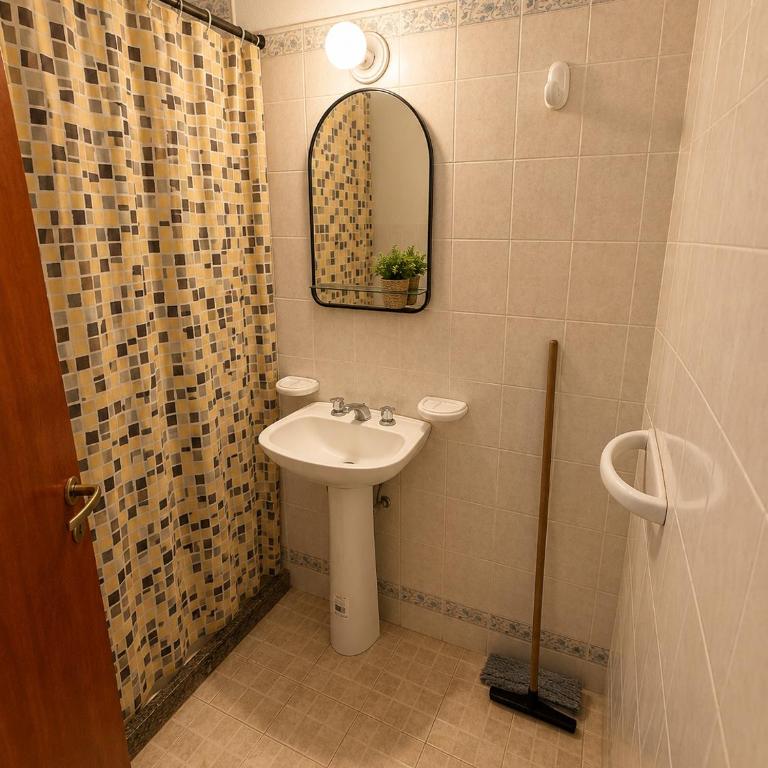 Posada Playa Mansa - Habitación Doble con baño privado - 4