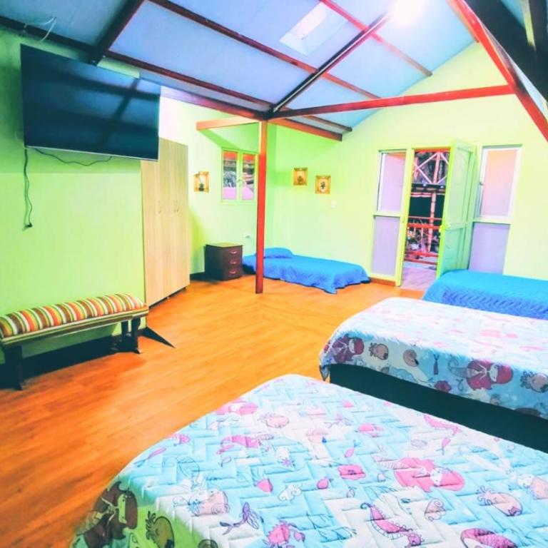 Hospedaje Clemudo - Habitación Familiar - 1