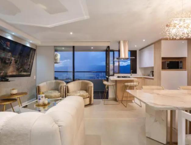 Apartamento de 3 habitaciones, con una vista espectacular de Medellin, en Palmas - Apartamento de 3 dormitorios - 37