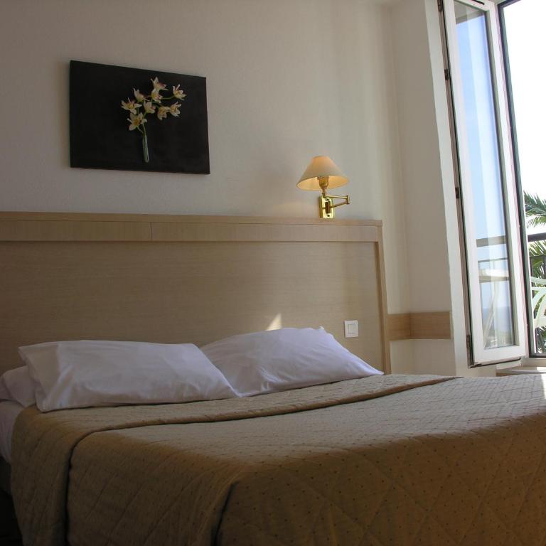 Hôtel La Flore - Chambre Double avec Terrasse - Vue sur Mer - 5