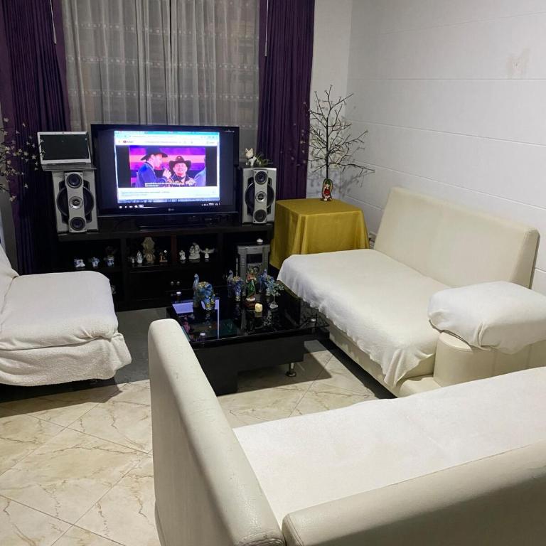 Casa a cinco minutos de Clinica medilacer y uniboyaca - Casa de 2 dormitorios - 5