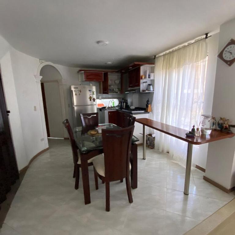 Casa a cinco minutos de Clinica medilacer y uniboyaca - Casa de 2 dormitorios - 14