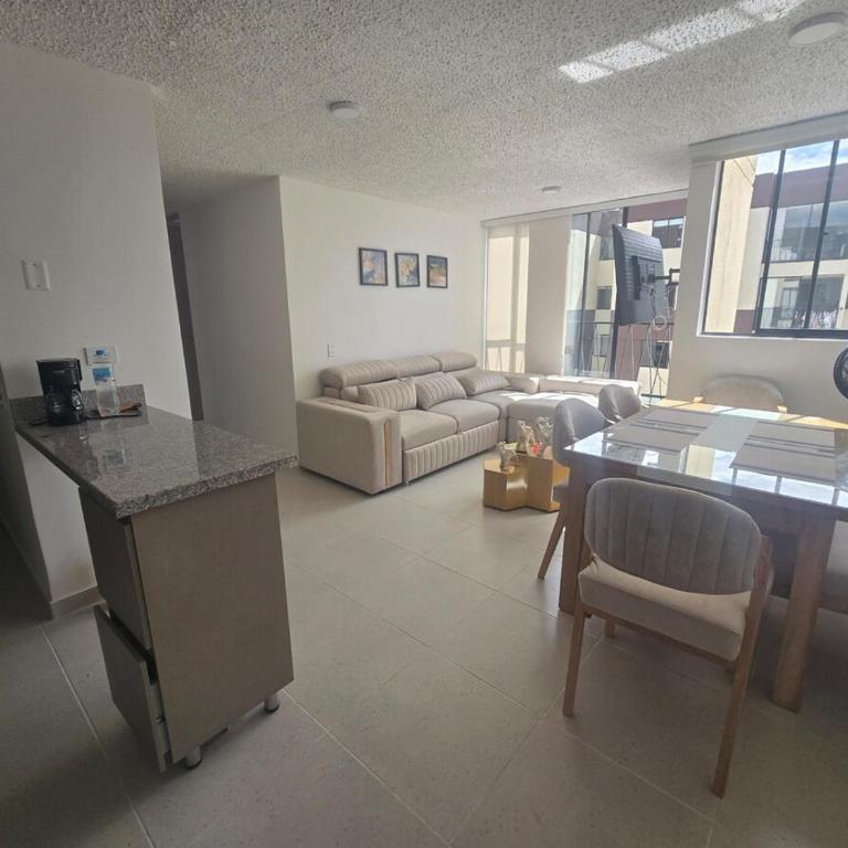Girona apartamento en Ibagué - Three-Bedroom Apartment - 3