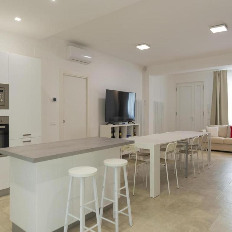 Villa near Cisternino with Pool and Orchard - Four-Bedroom Vacation Home - 14