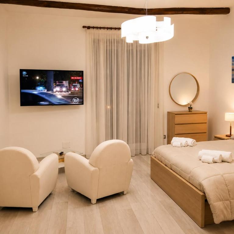 Al Teatro Verdi Luxury Apartment - Central e near the Sea - Apartamento Superior - 38