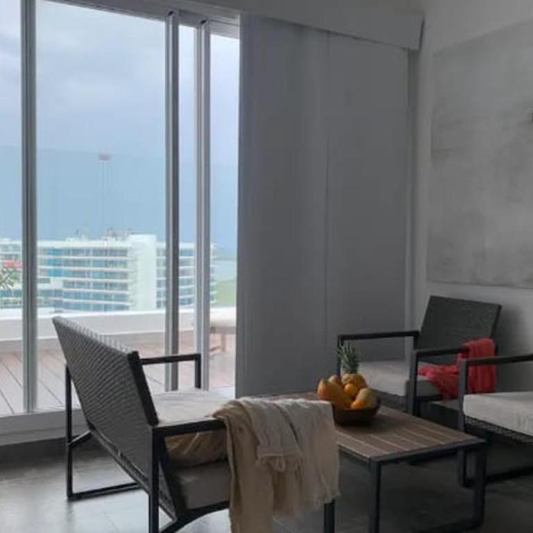 Penthouse luxury cartagena con vista al mar, piscina y capacidad para 12 personas - Four-Bedroom Platinum Apartment - 8