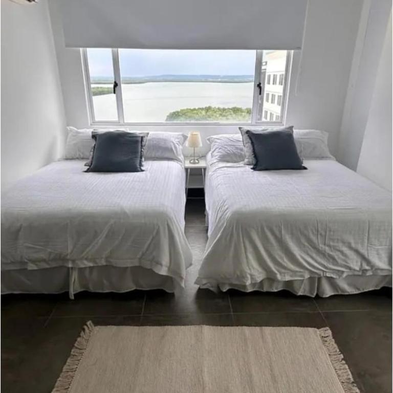Penthouse luxury cartagena con vista al mar, piscina y capacidad para 12 personas - Four-Bedroom Platinum Apartment - 9