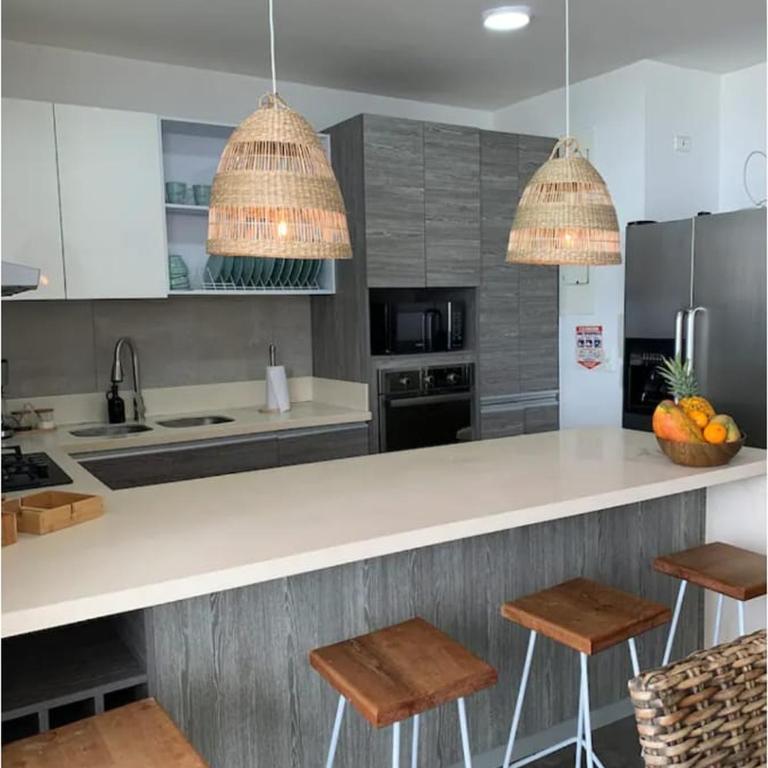 Penthouse luxury cartagena con vista al mar, piscina y capacidad para 12 personas - Four-Bedroom Platinum Apartment - 11