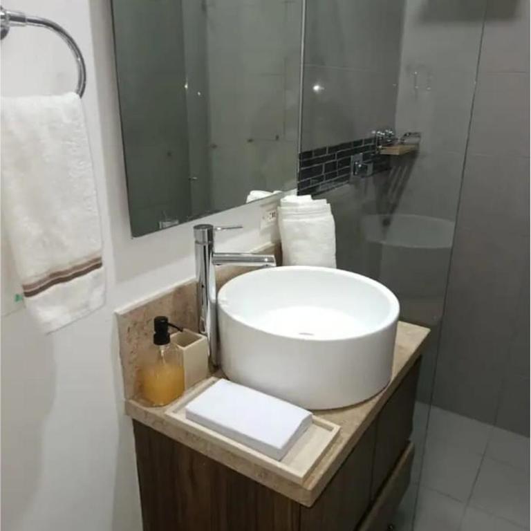 Penthouse luxury cartagena con vista al mar, piscina y capacidad para 12 personas - Four-Bedroom Platinum Apartment - 29