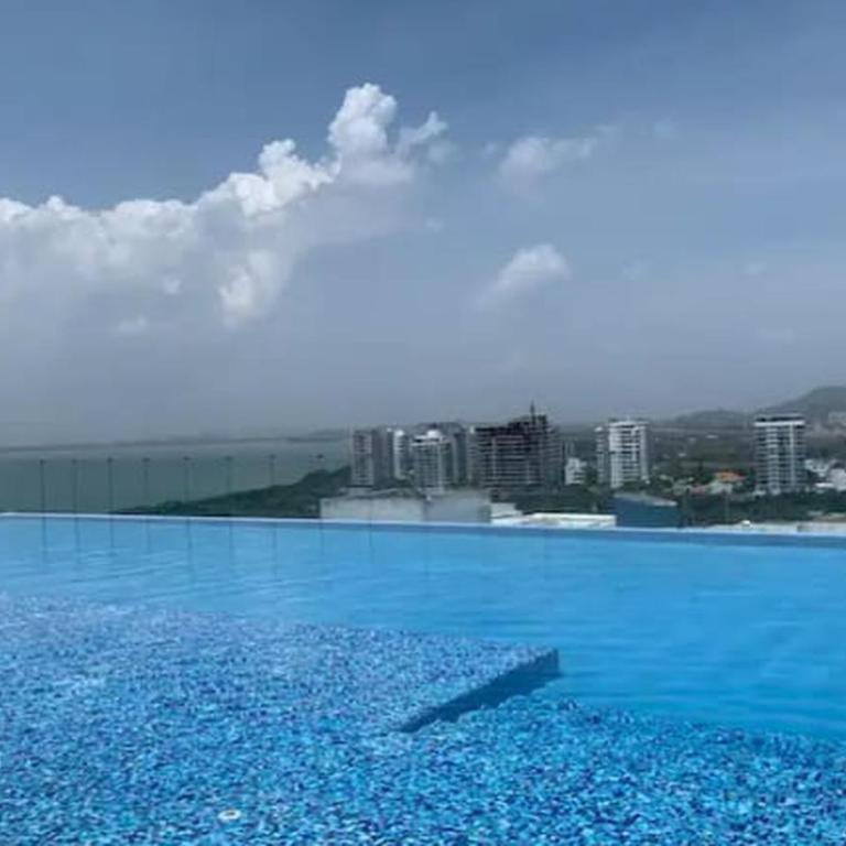 Penthouse luxury cartagena con vista al mar, piscina y capacidad para 12 personas - Four-Bedroom Platinum Apartment - 43