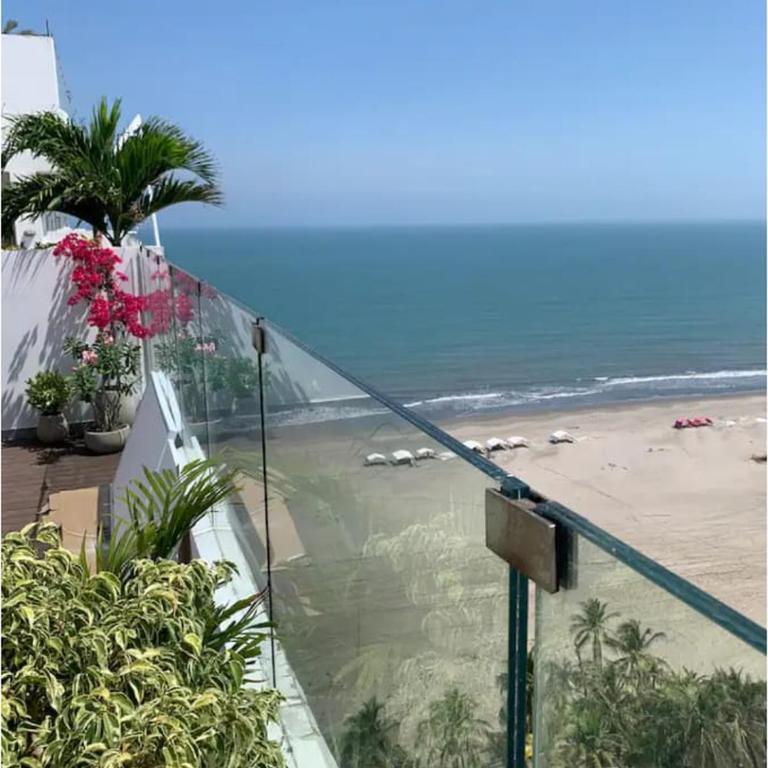 Penthouse luxury cartagena con vista al mar, piscina y capacidad para 12 personas - Four-Bedroom Platinum Apartment - 77