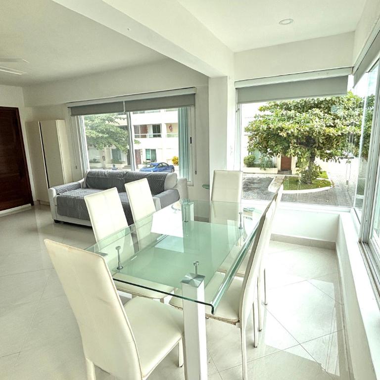 Stunning Beachfront apartments with connecting options Brisas Shores - Apartamento - 45