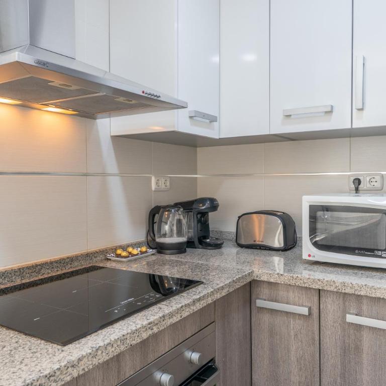 Apartamento Triviño Granada Centro - Appartamento Premium con 3 Camere da Letto e Balcone - 4