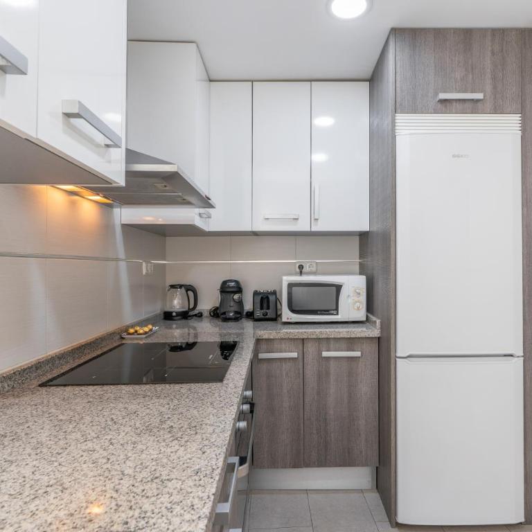 Apartamento Triviño Granada Centro - Appartamento Premium con 3 Camere da Letto e Balcone - 8