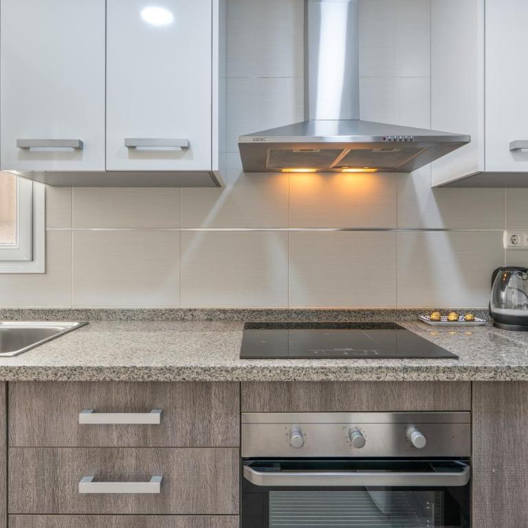 Apartamento Triviño Granada Centro - Appartamento Premium con 3 Camere da Letto e Balcone - 9