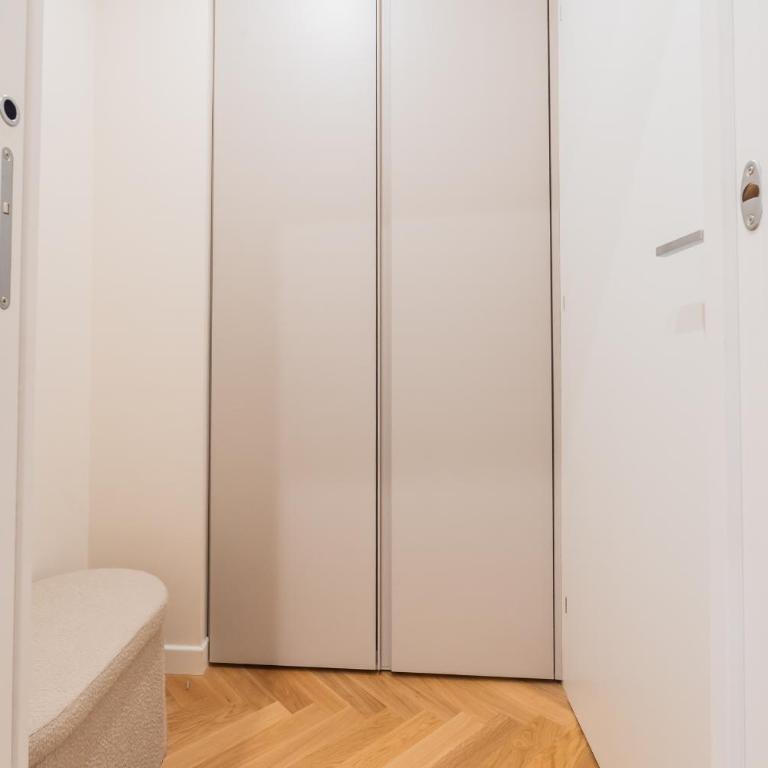 John's Cozy Apartment Near Lake - City Center - Stadium - One-Bedroom Apartment - 19