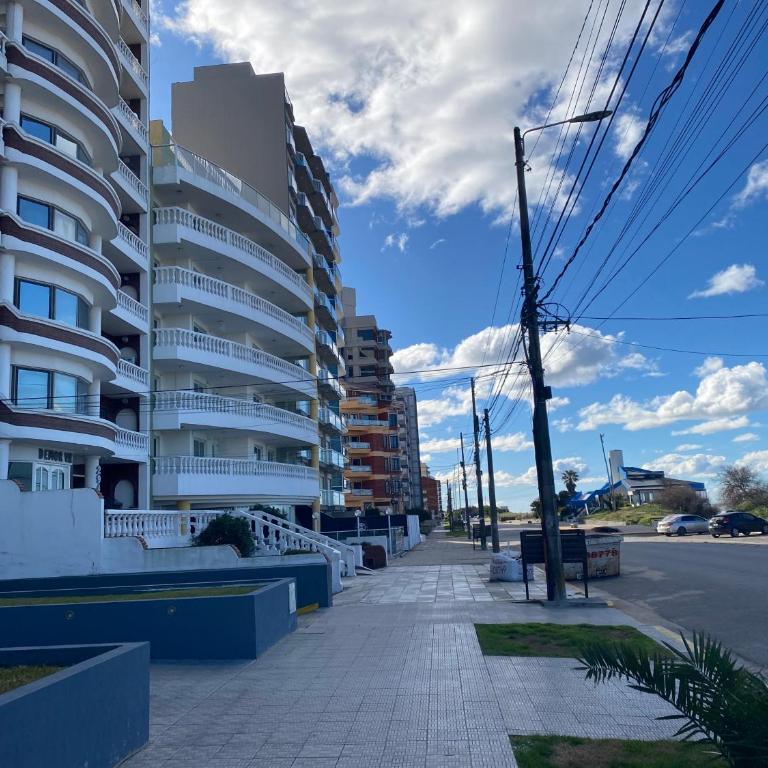 Departamento con vista al mar con cochera cubierta en San Bernardo - One-Bedroom Apartment - 7