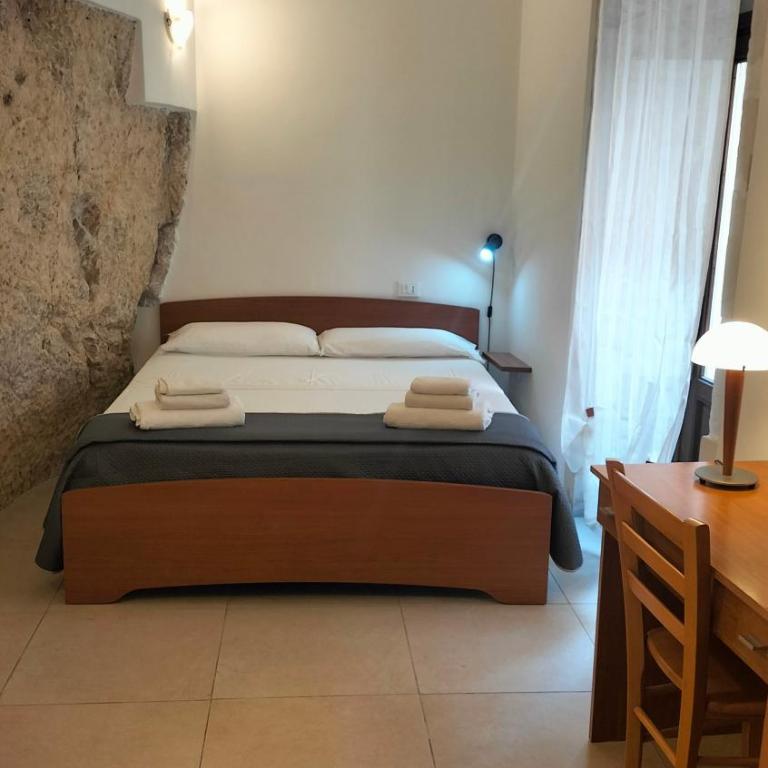 San Filippo Neri - CAMERE - Camera Tripla - 10