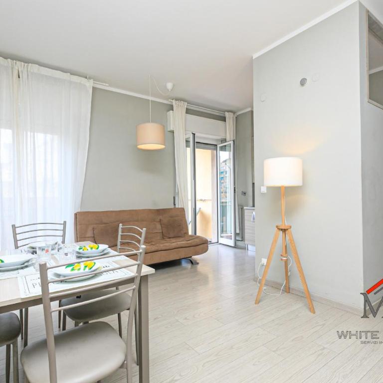 Apartments in Palazzo San Paolo with balconies by ML WHITE HOUSE - Two-Bedroom Deluxe Apartment with Balcony - 11