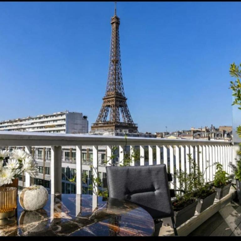 Eiffel Tower View Roof top Luxe services - Appartement 3 Chambres Premium avec Balcon - 1