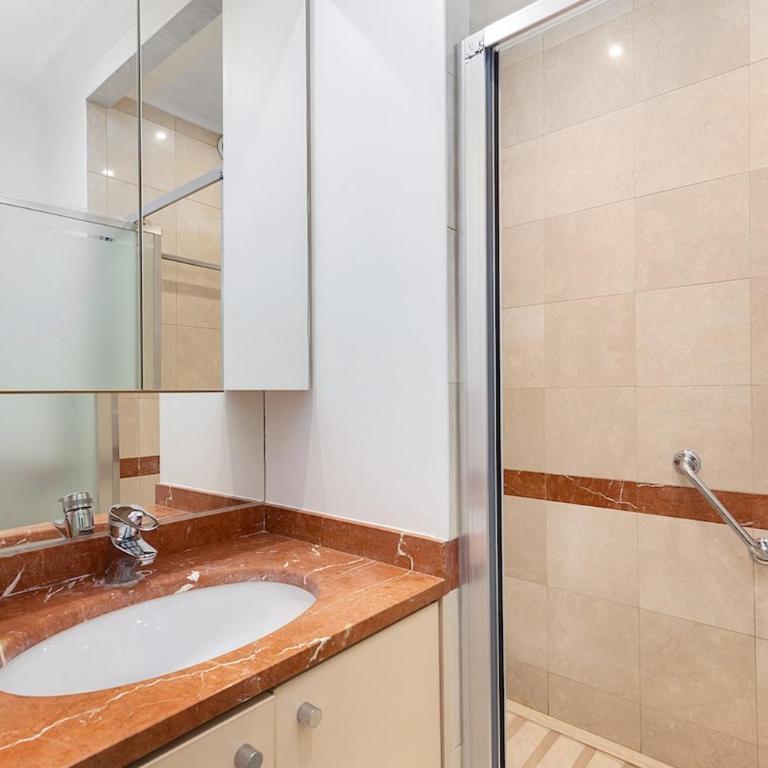 Modern suite near Champs Elysées - AC equipped - Apartamento de 1 dormitorio - 28