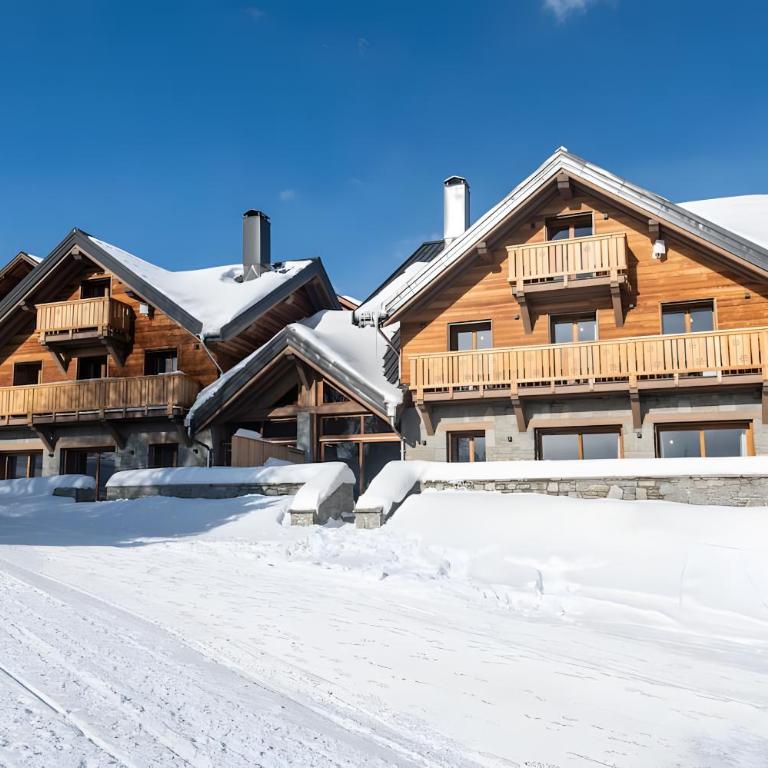 Chalet Picarvan piscine intérieure - Appartement Supérieur avec Balcon - 15
