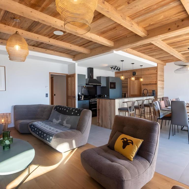 Chalet Picarvan piscine intérieure - Appartement Supérieur avec Balcon - 4
