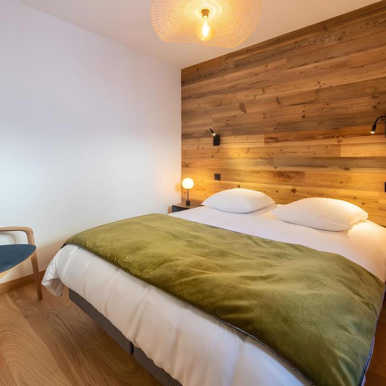 Chalet Picarvan piscine intérieure - Appartement Supérieur avec Balcon - 9