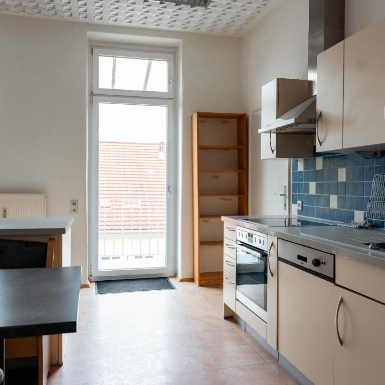 Spacious 3 Bedroom with Balcony - Apartment mit 3 Schlafzimmern und Balkon - 5