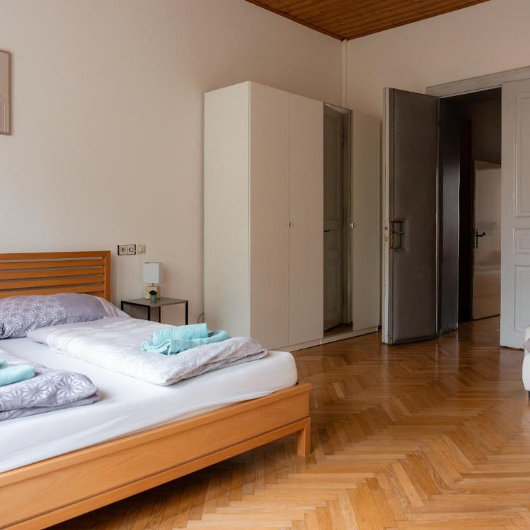 Spacious 3 Bedroom with Balcony - Apartment mit 3 Schlafzimmern und Balkon - 11