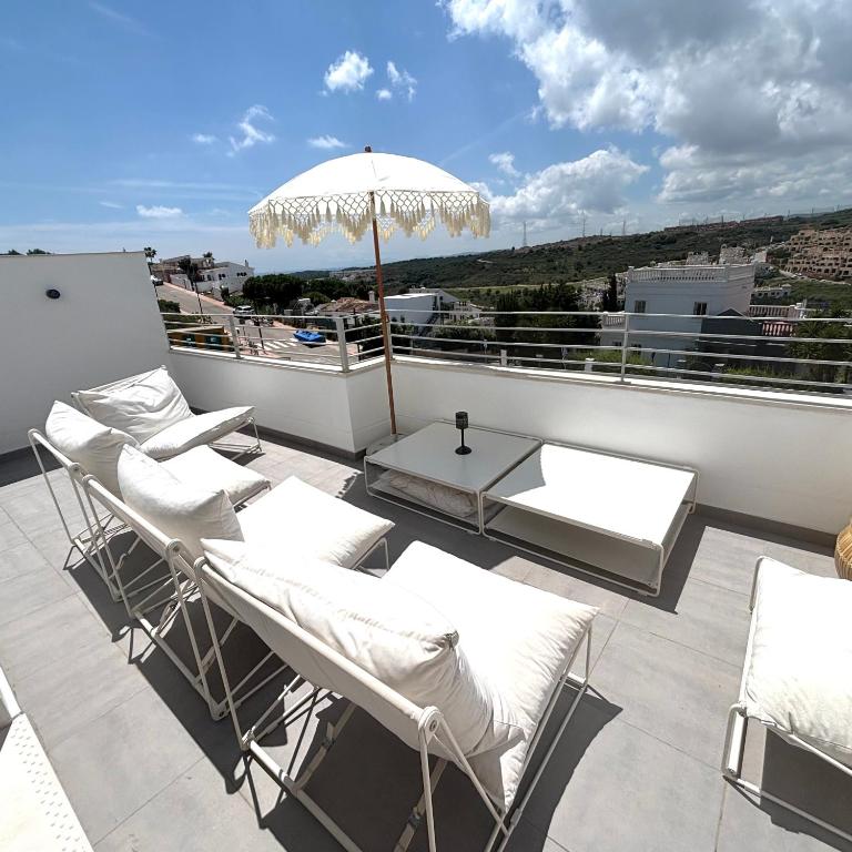 New Boho-resort apartment with large pool, terrace with see and panoramic views - Apartamento de 3 dormitorios - 4