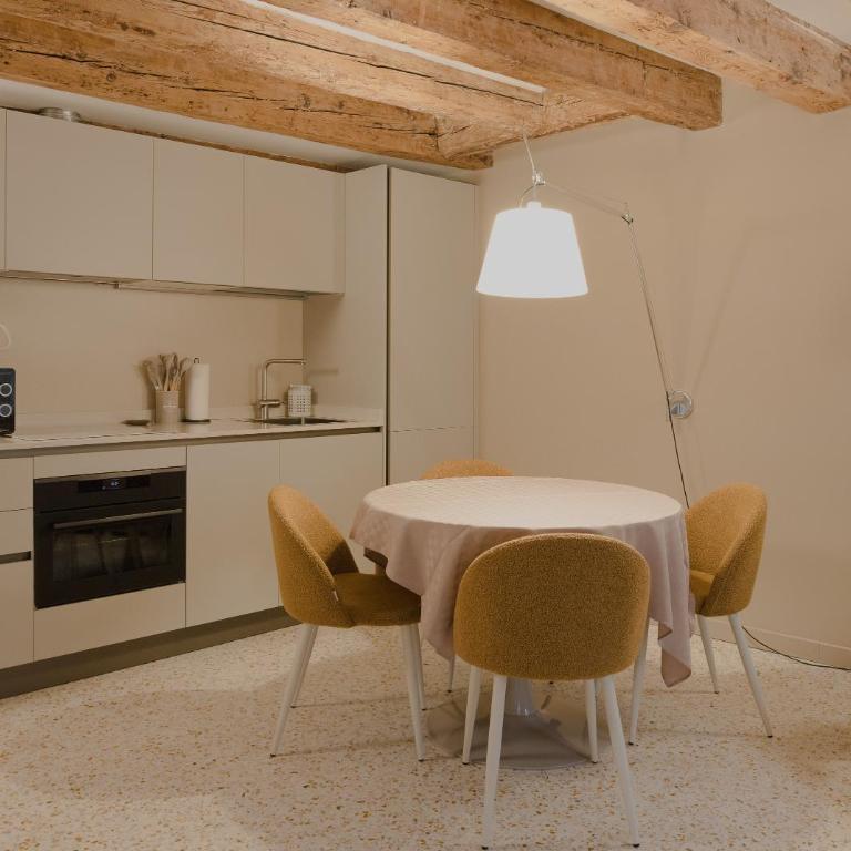 Dimora Cadorin Apartments - Two-Bedroom Deluxe Apartment - 3