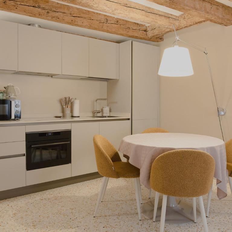 Dimora Cadorin Apartments - Two-Bedroom Deluxe Apartment - 1