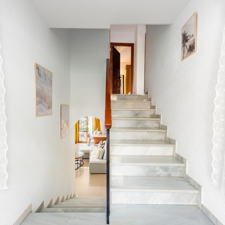 VILLA NORIA Menyber - Three-Bedroom House - 31