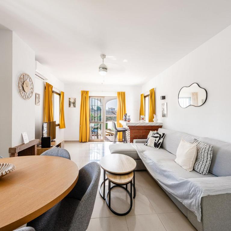VILLA NORIA Menyber - Three-Bedroom House - 21