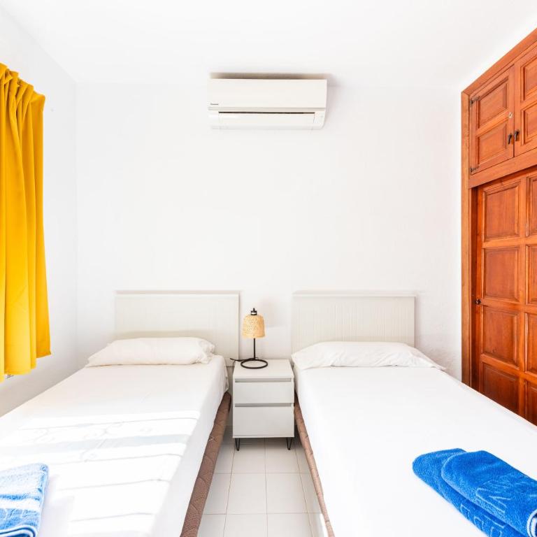 VILLA NORIA Menyber - Three-Bedroom House - 12