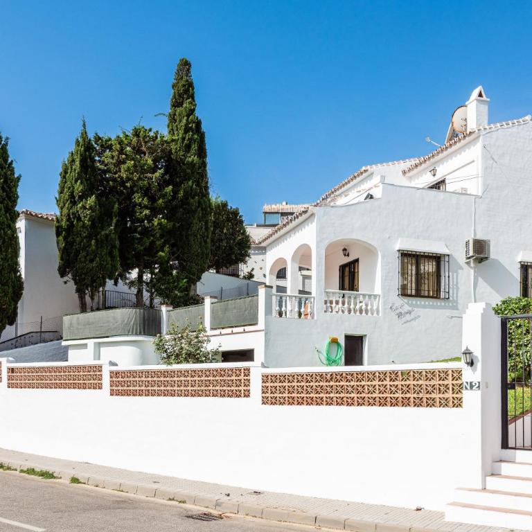 VILLA NORIA Menyber - Three-Bedroom House - 16