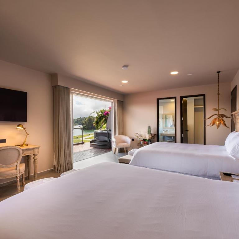 Tau House - Deluxe Double or Twin Room - 6