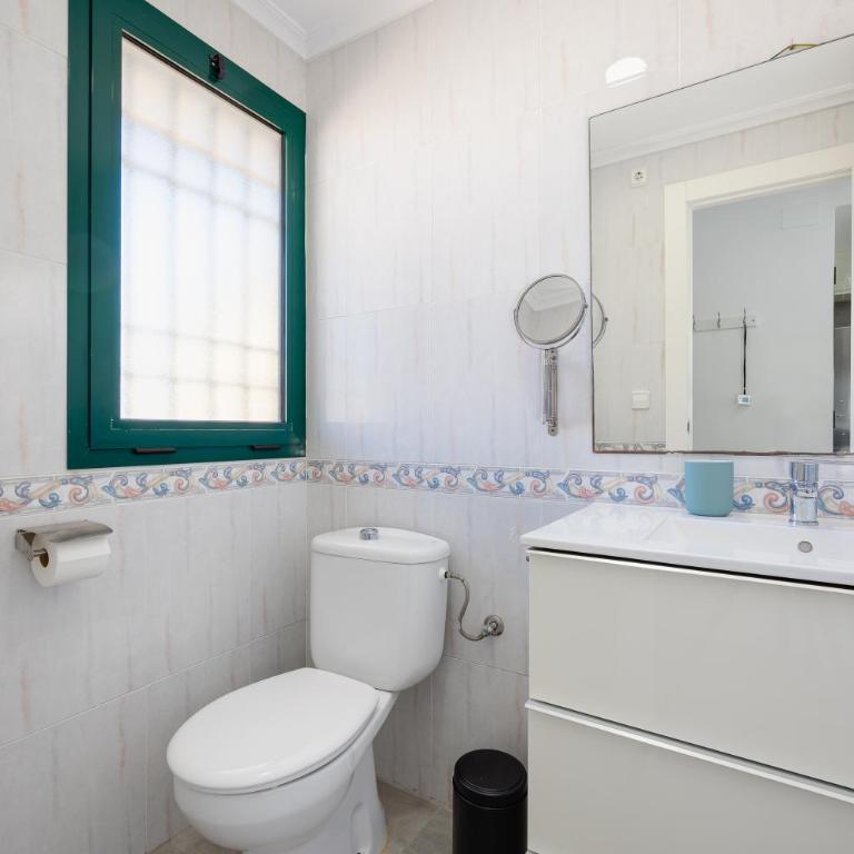 Apartment with Golf Course and Sea Views - Apartment mit 2 Schlafzimmern - 3