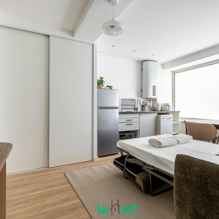 Paris Getaway: Charming 30m² Flat for 4 - Appartement - 6