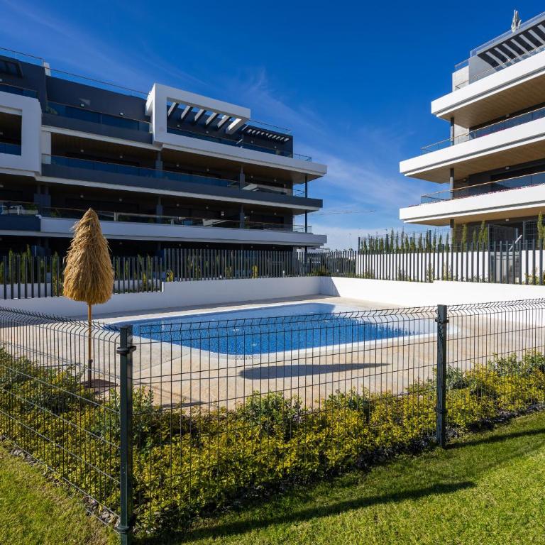 Lagoons - Resort moderno con deporte y bienestar - Apartment mit Poolblick - 24