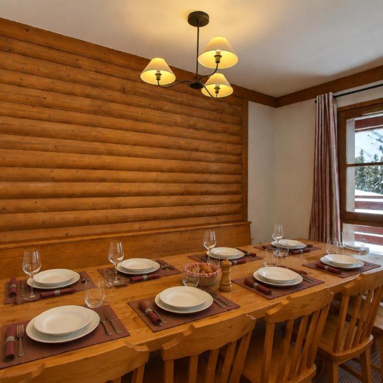 Arc 1950, Appartement 4 chambres Duplex, Cheminée, 10 pers, Vue Montagne, Sauna, Hammam, Jacuzzi, salle de fitness, Piscine extérieure chauffée - Four-Bedroom Apartment with Pool View - 9