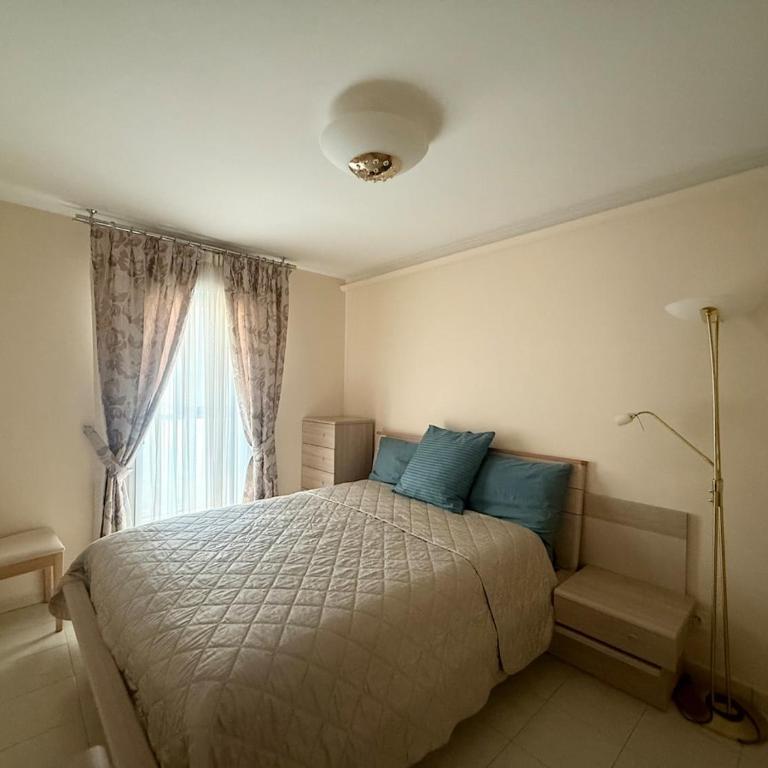 Nice Centre - 2 chambres, balcons, parking privé - Appartement 2 Chambres - 4