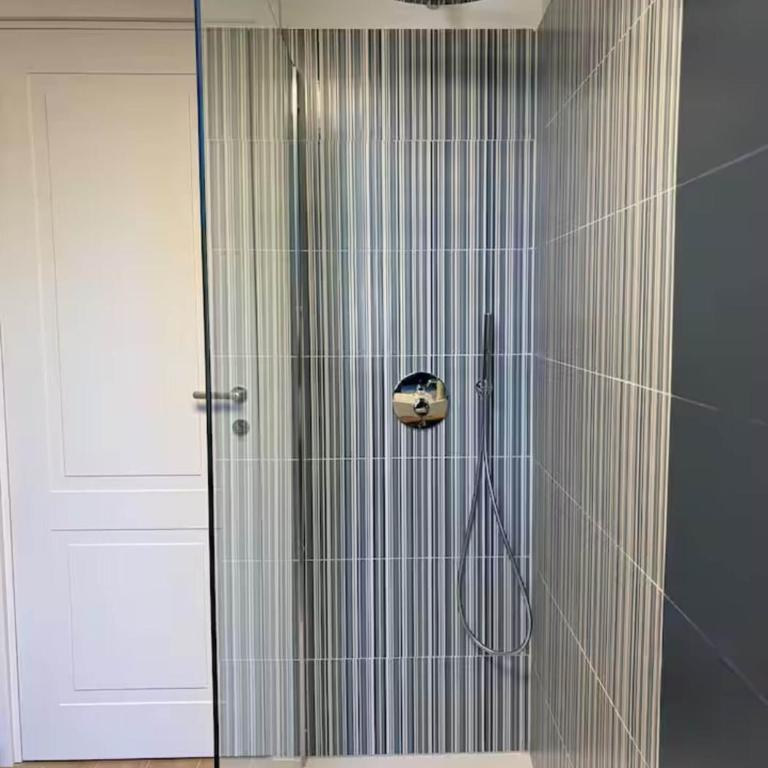Comfort class house - Apartamento de 1 dormitorio - 2