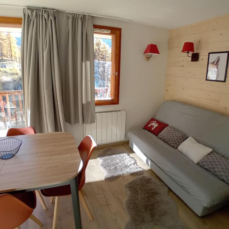 Joli appartement 4 à 6 personnes Les Orres 1800 - Apartamento de 2 dormitorios - 1
