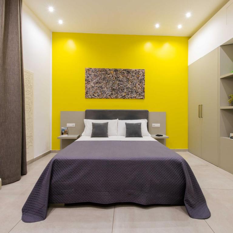 Toledo 16 Luxury Suites - Camera Matrimoniale Deluxe con Balcone - 2