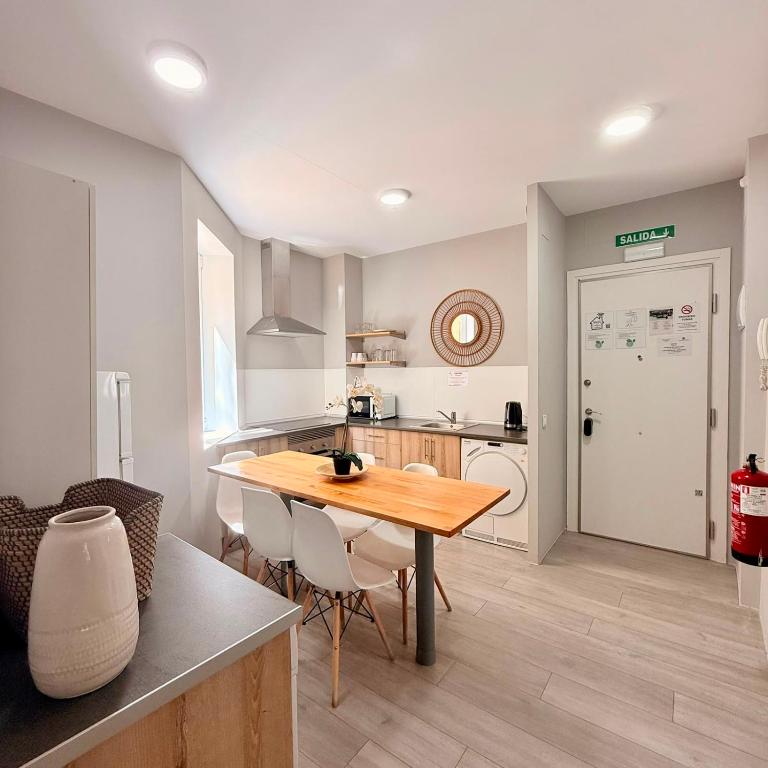 Dinámica y agradable para 8, conoce Toledo 77 - Apartment - 12