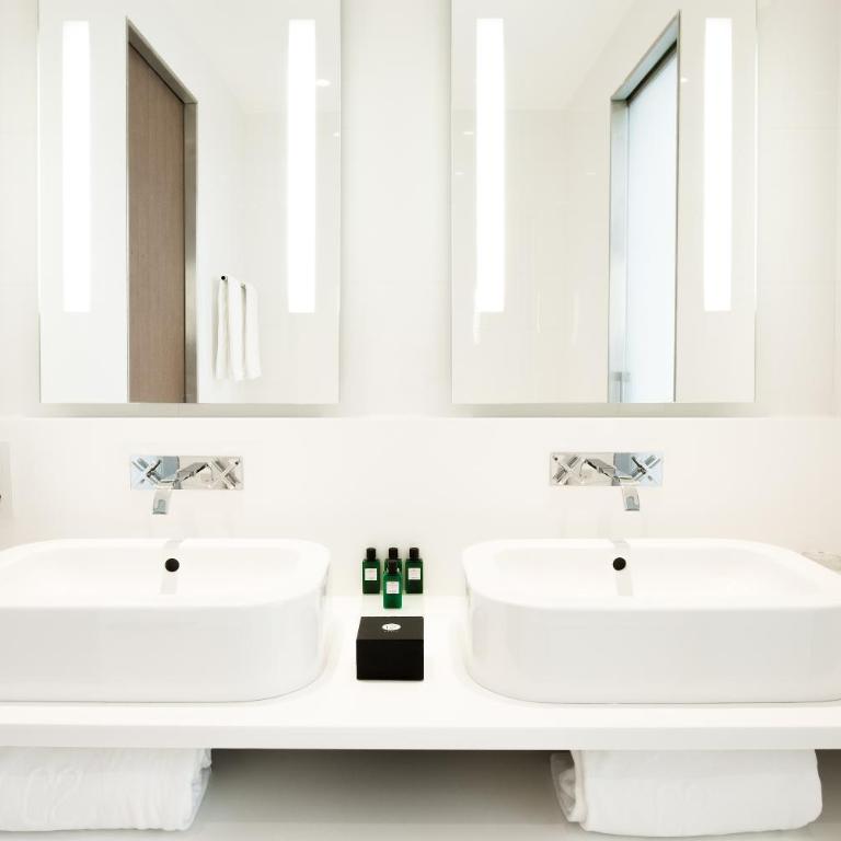 Hôtel C2 - Chambre Double Deluxe avec Accès au Spa - 5