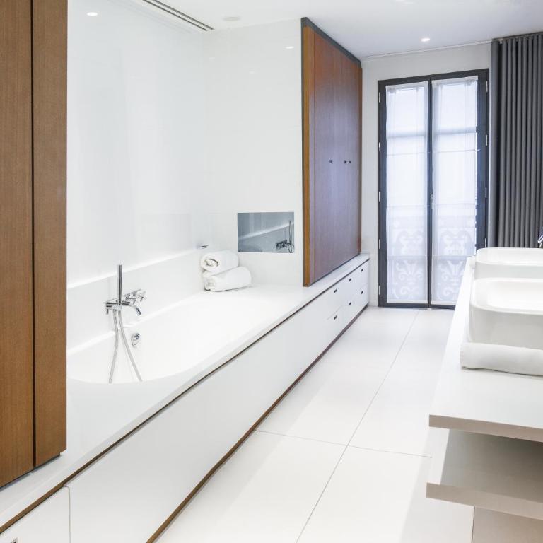 Hôtel C2 - Chambre Double Exclusive avec Accès au Spa - 3
