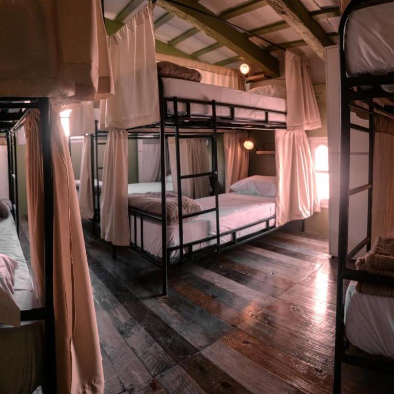 Casa Puka - Bed in 8-Bed Mixed Dormitory Room - 3